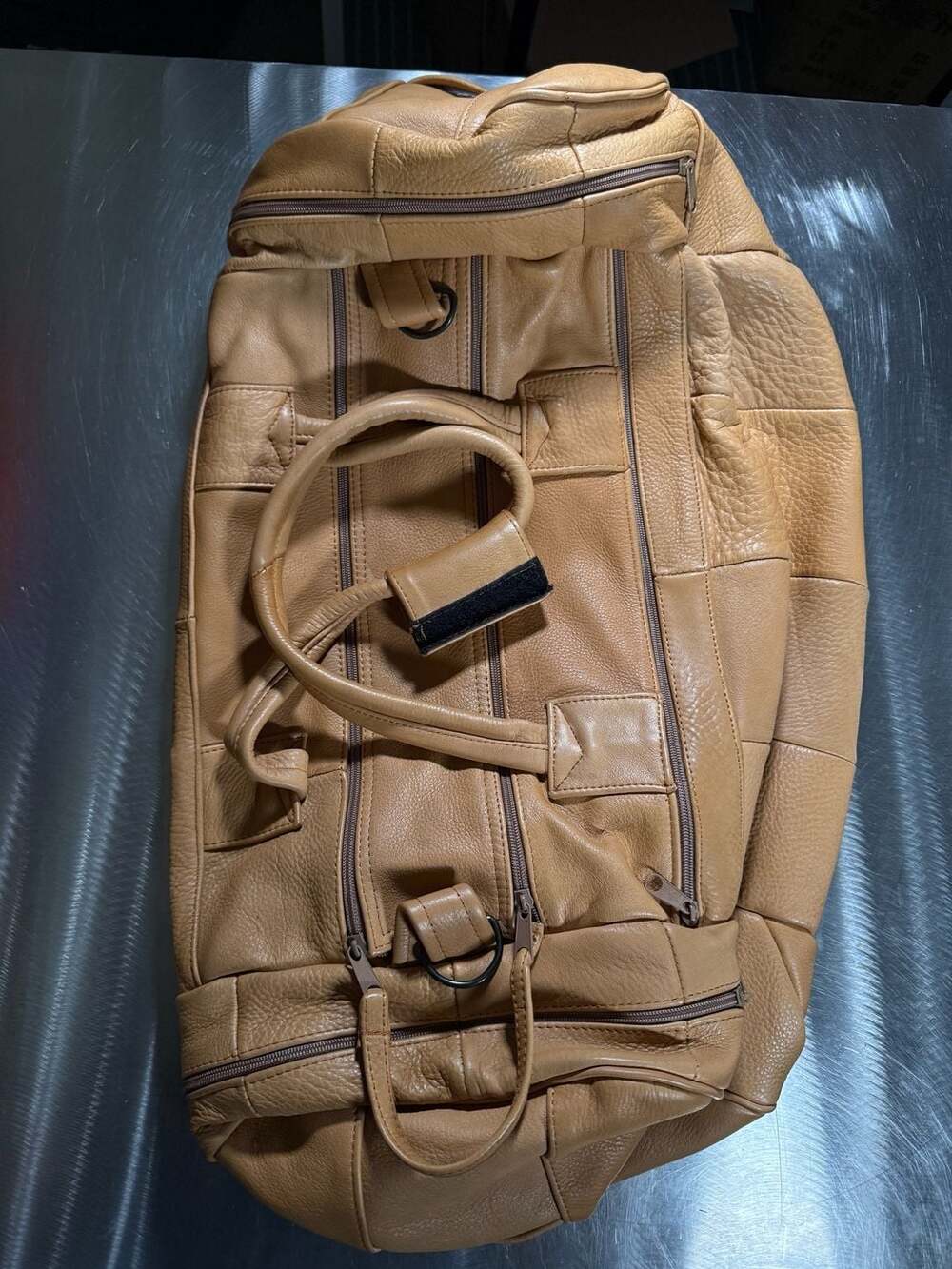 Vintage Tan Pebbled Leather Multi-Pocket Duffle Gym Bag